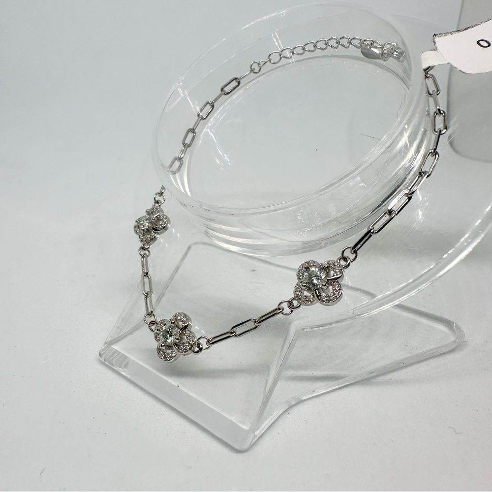 Moissanite Diamond Necklace, Bracelet, and Earrings, Clover Set. - Picture 11 of 16